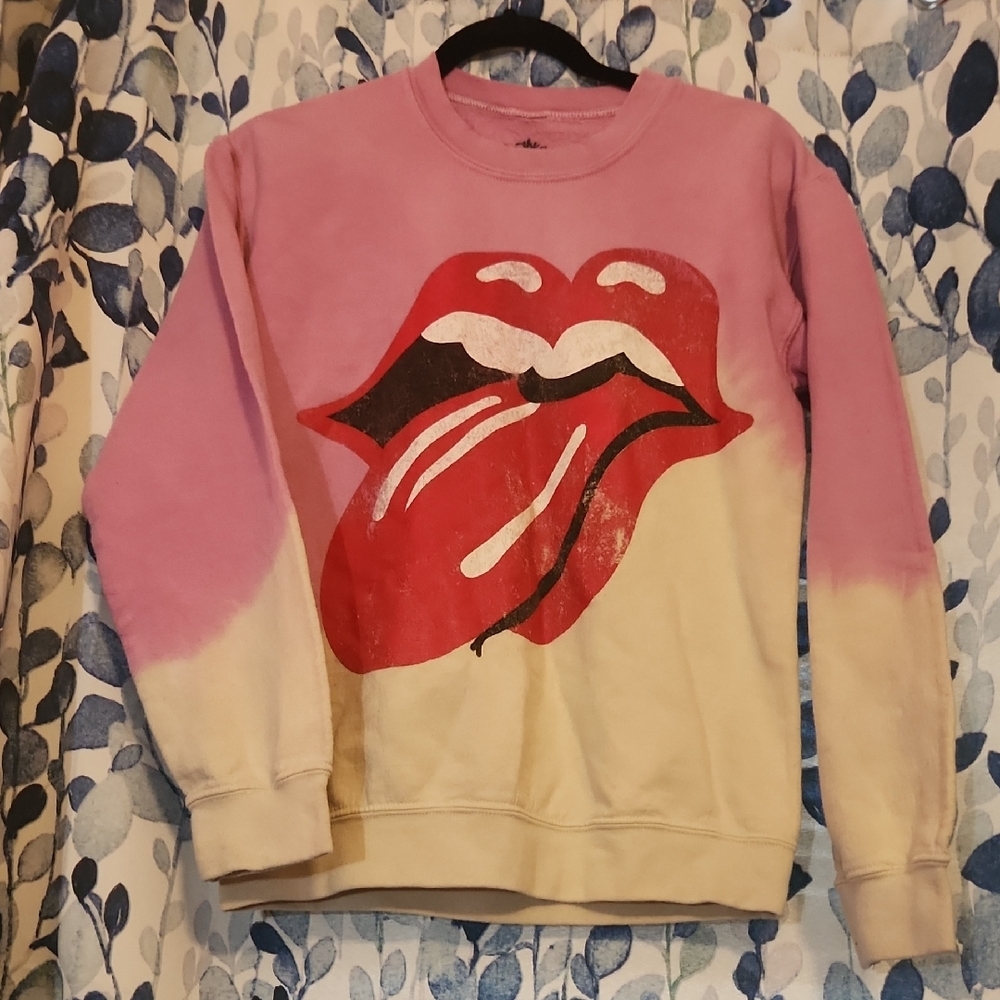 The Rolling Stones Pink Cream Colorblock Sweatshirt with Red Lips Graphic Size S